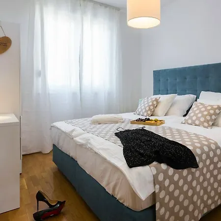 Sun Views Stari Apartamento *